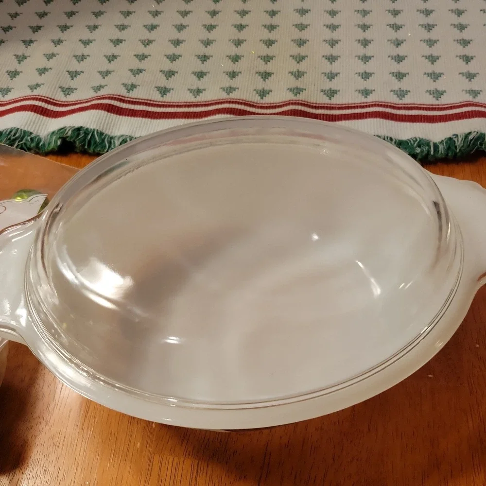 Vtg. Fire King 1.5 qt Casserole Baking Dish Fruit Pattern